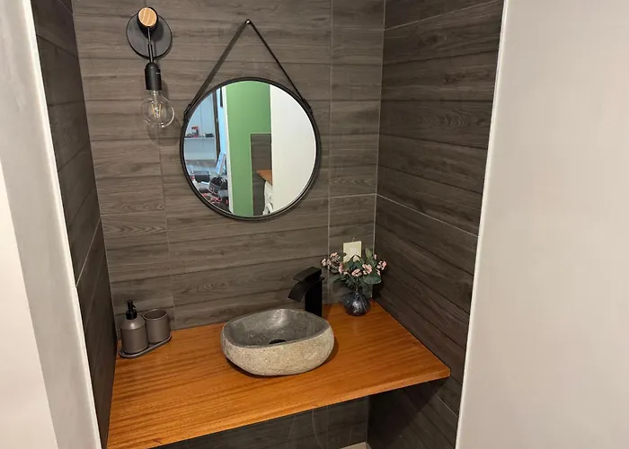 De La Racine, A L'oree Du Bois Apartmán